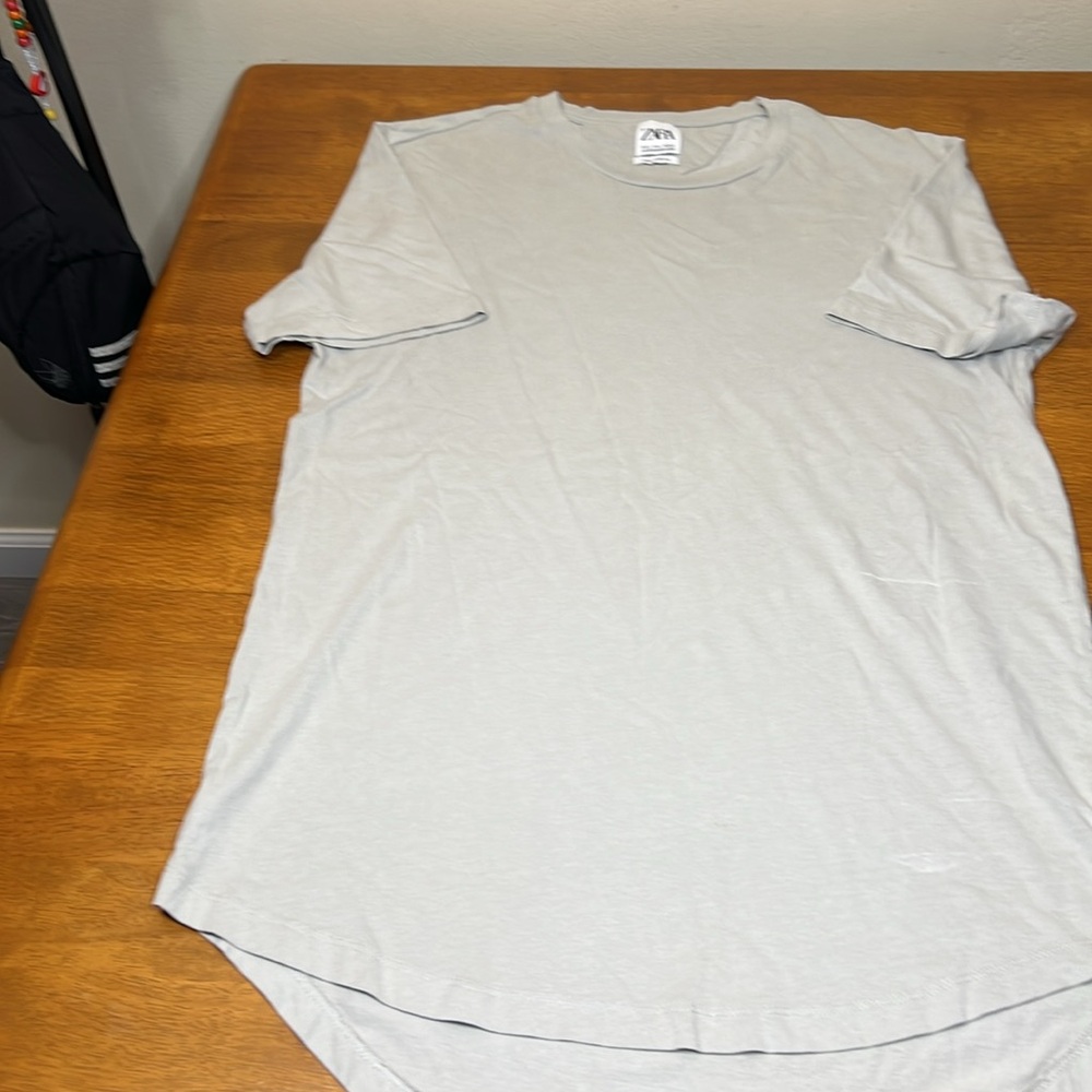 Zara Gray & pistachos Short Sleeve Tee size large - Picture 5 of 6